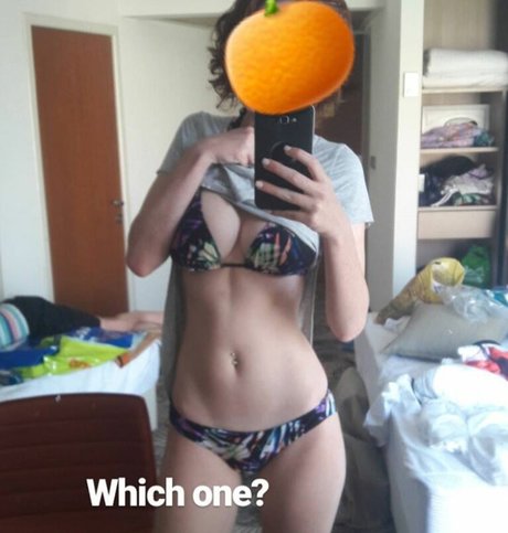 Nacktes geleaktes OnlyFans-Foto von Liora Fin