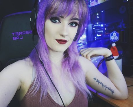 Nacktes geleaktes OnlyFans-Foto von Ashi
