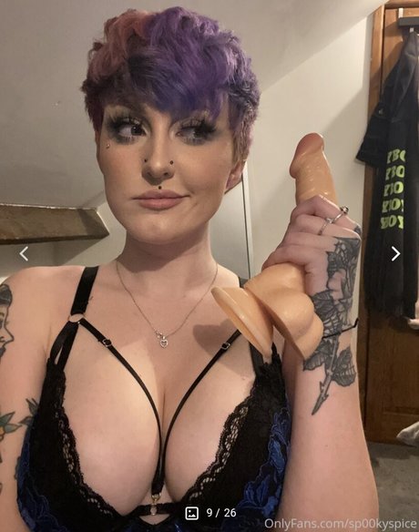 Nacktes geleaktes OnlyFans-Foto von Sp00kyspice