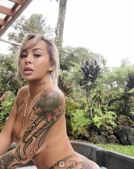 Nacktes geleaktes OnlyFans-Foto von Kiheihunneh Hawaii Chick