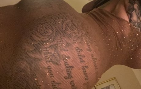 Nacktes geleaktes OnlyFans-Foto von Louise Mcnamara