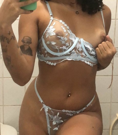 Nacktes geleaktes OnlyFans-Foto von Lunaxpackx