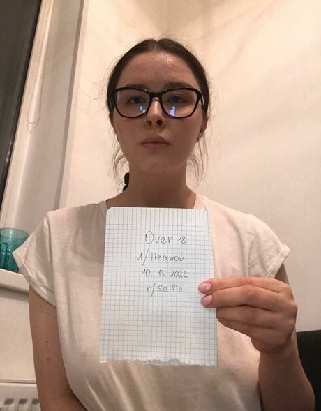 Nacktes geleaktes OnlyFans-Foto von Lizawow