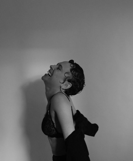 Nacktes geleaktes OnlyFans-Foto von Shira Haas