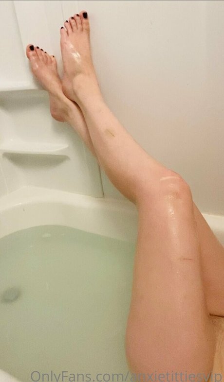 Nacktes geleaktes OnlyFans-Foto von Anxietittiesvip