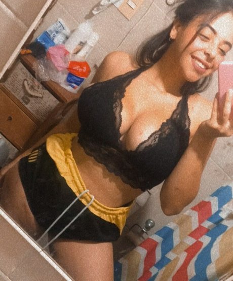 Nacktes geleaktes OnlyFans-Foto von Belen Fernandez