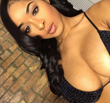 Nacktes geleaktes OnlyFans-Foto von Nikkivictoria