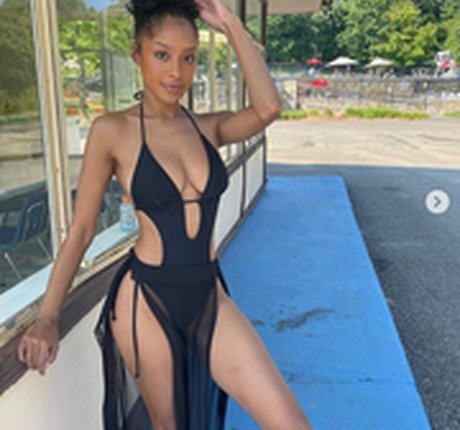 Nacktes geleaktes OnlyFans-Foto von Nikkivictoria