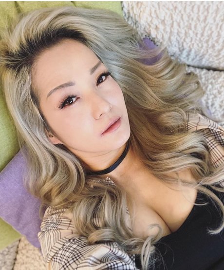Nacktes geleaktes OnlyFans-Foto von Reina Scully