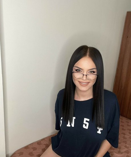 Nacktes geleaktes OnlyFans-Foto von Amariaaaaaa69