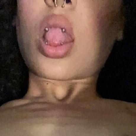 Nacktes geleaktes OnlyFans-Foto von Julibaby47