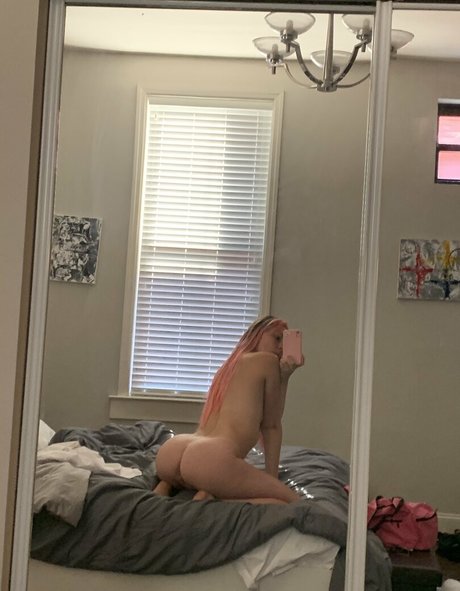 Nacktes geleaktes OnlyFans-Foto von Freemikaela