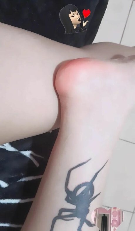 Nacktes geleaktes OnlyFans-Foto von Ssk8tergirl