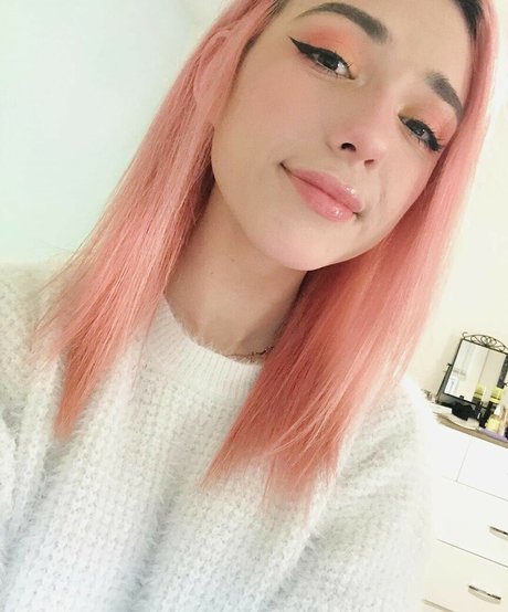 Nacktes geleaktes OnlyFans-Foto von Shubble