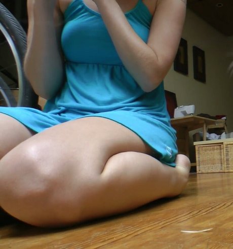 Nacktes geleaktes OnlyFans-Foto von Becky Blow