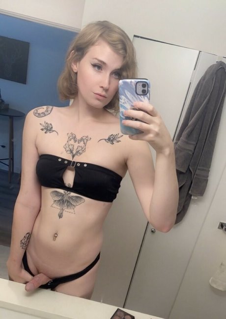 Nacktes geleaktes OnlyFans-Foto von Elise Verona