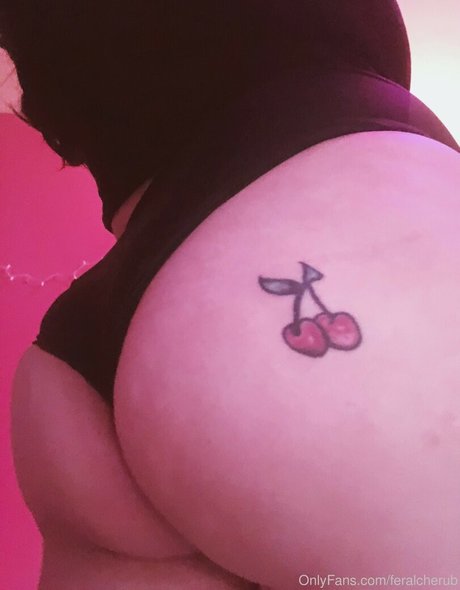 Nacktes geleaktes OnlyFans-Foto von Feralcherub Kewpiedoll