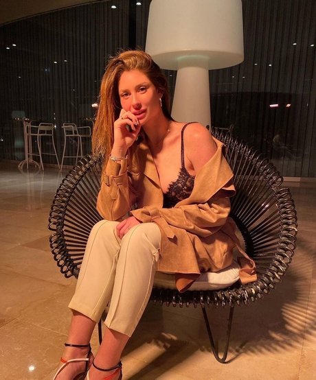 Nacktes geleaktes OnlyFans-Foto von Mia Bar