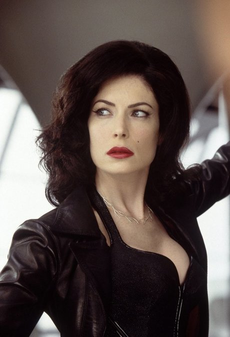 Lara Flynn Boyle
