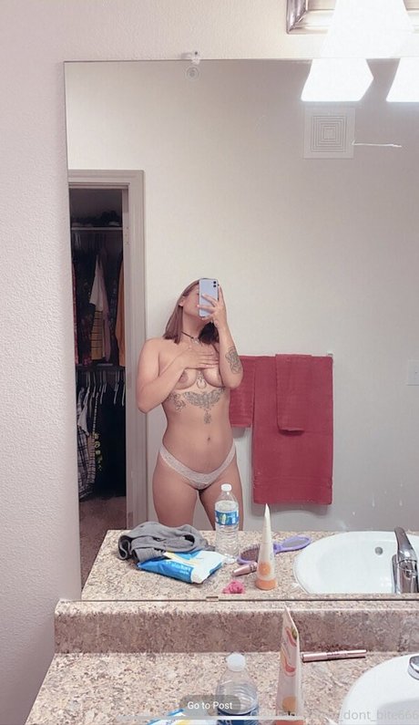 Nacktes geleaktes OnlyFans-Foto von Idontbite666