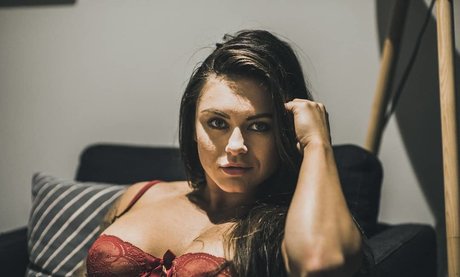 Nacktes geleaktes OnlyFans-Foto von Paige Mills