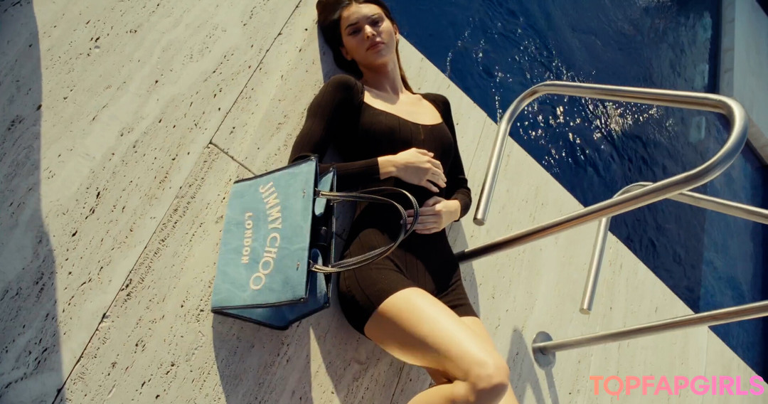Nacktes geleaktes OnlyFans-Foto von Kendall Jenner #1454