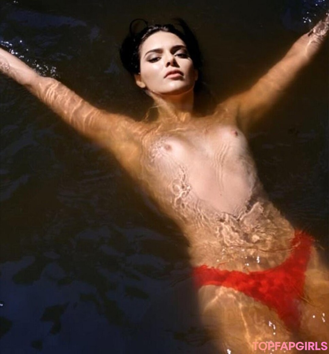 Nacktes geleaktes OnlyFans-Foto von Kendall Jenner #1554