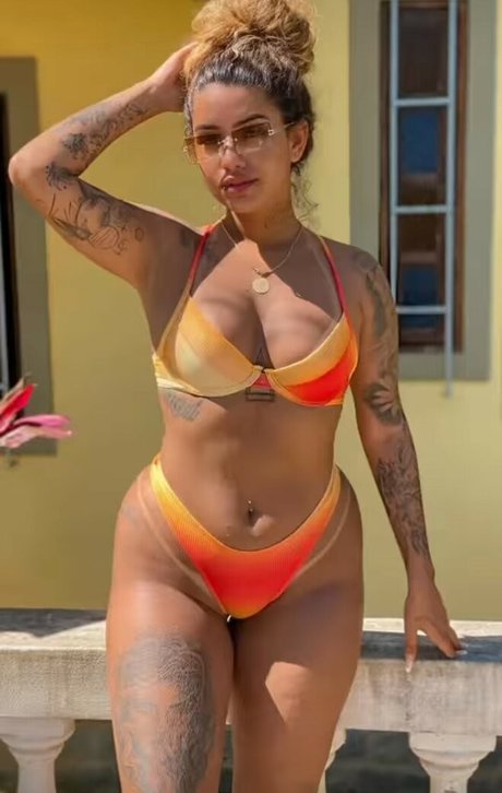 Nacktes geleaktes OnlyFans-Foto von Muito Linda