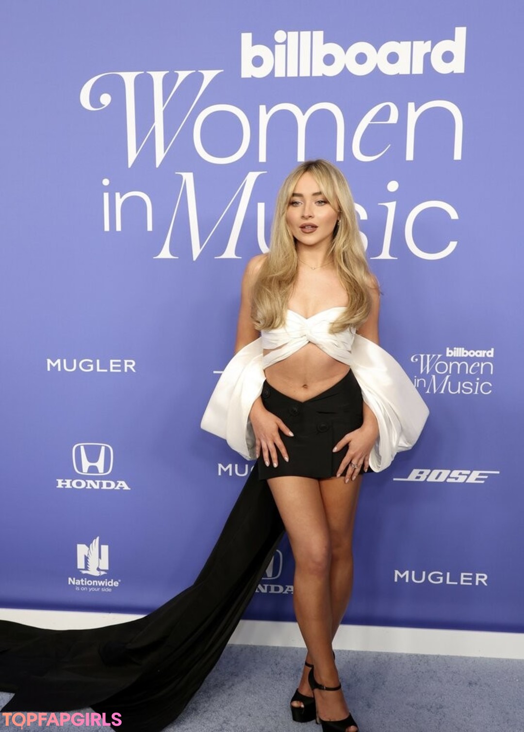 Nacktes geleaktes OnlyFans-Foto von Sabrina Carpenter #1052