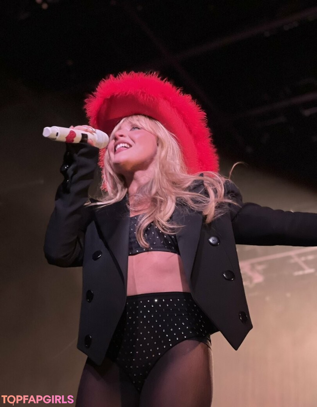 Nacktes geleaktes OnlyFans-Foto von Sabrina Carpenter #1176