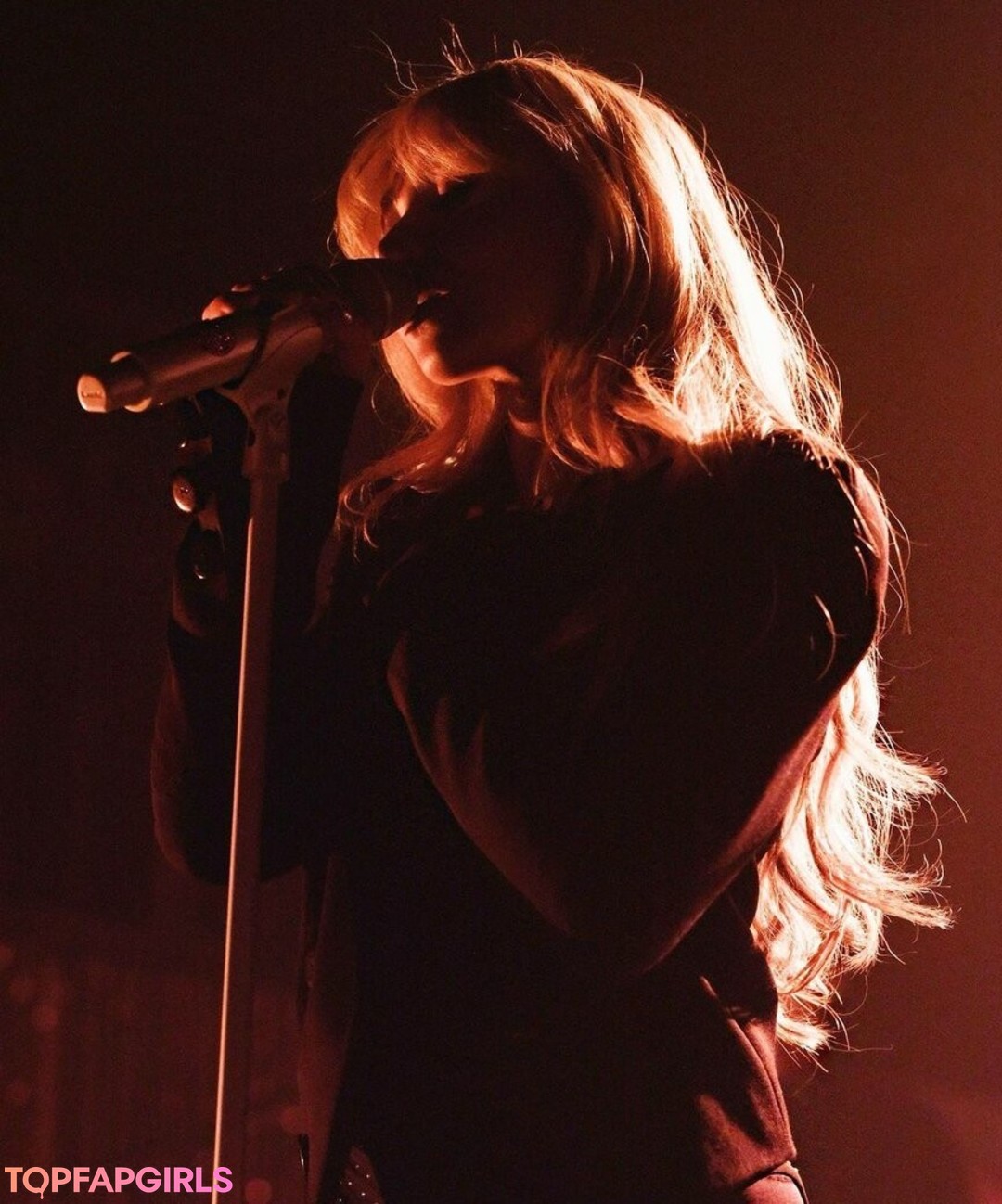 Nacktes geleaktes OnlyFans-Foto von Sabrina Carpenter #1202