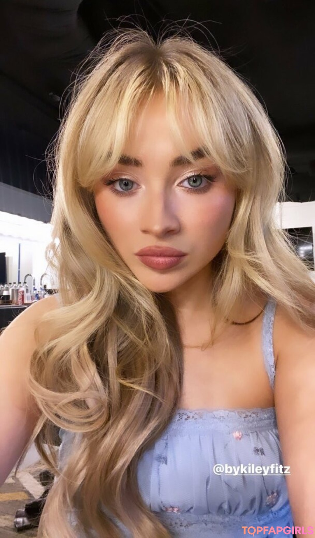 Nacktes geleaktes OnlyFans-Foto von Sabrina Carpenter #1290