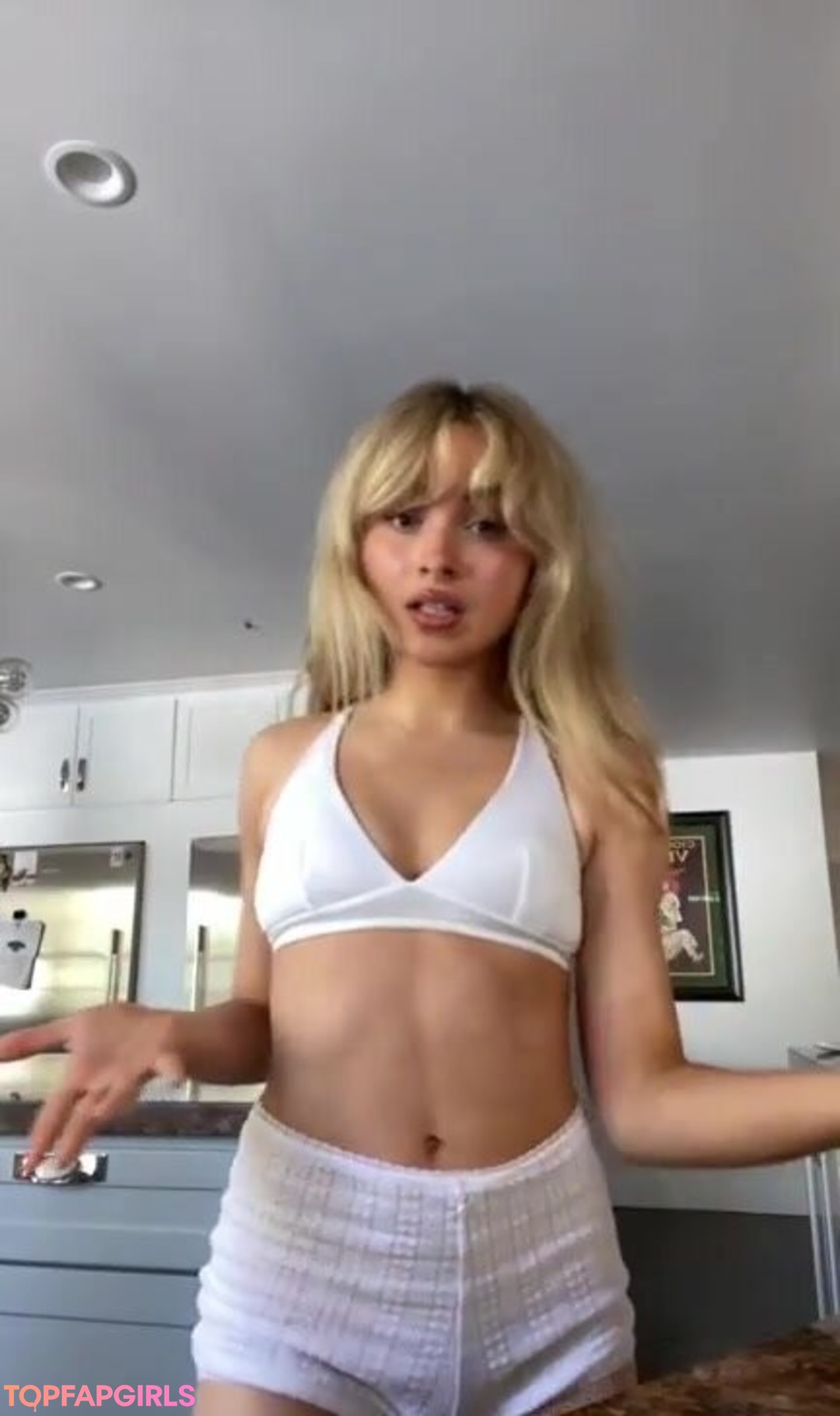 Nacktes geleaktes OnlyFans-Foto von Sabrina Carpenter #1306
