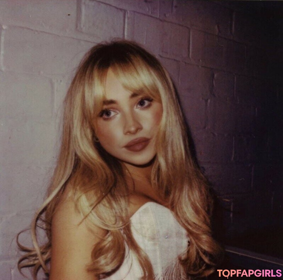 Nacktes geleaktes OnlyFans-Foto von Sabrina Carpenter #1395