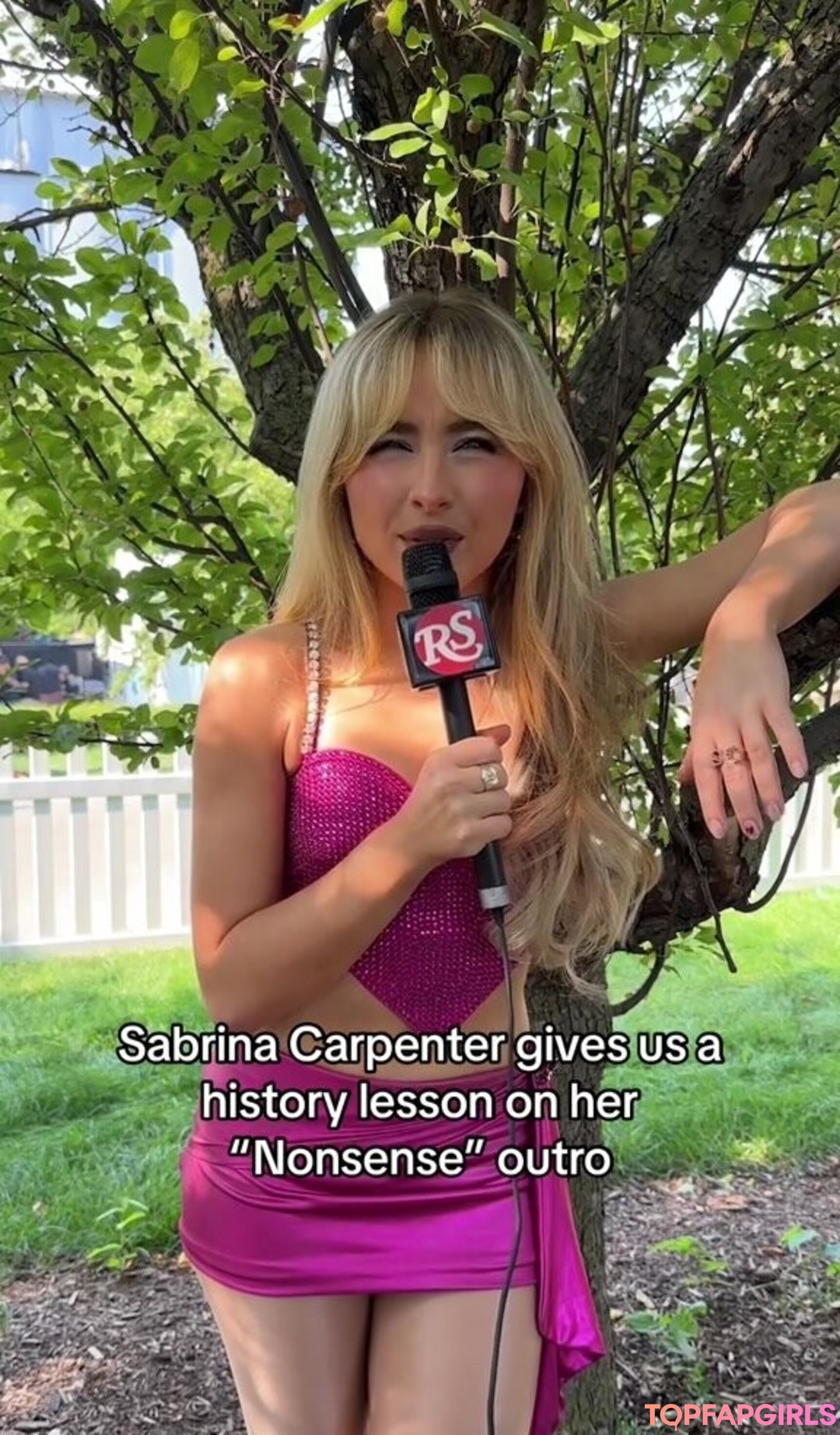 Nacktes geleaktes OnlyFans-Foto von Sabrina Carpenter #1575