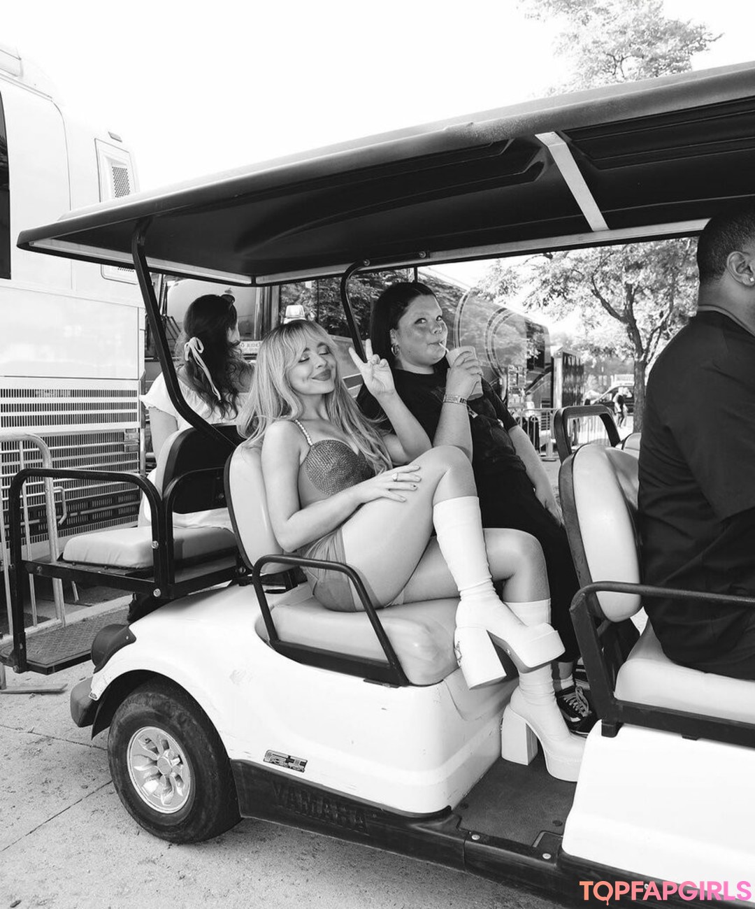 Nacktes geleaktes OnlyFans-Foto von Sabrina Carpenter #1576