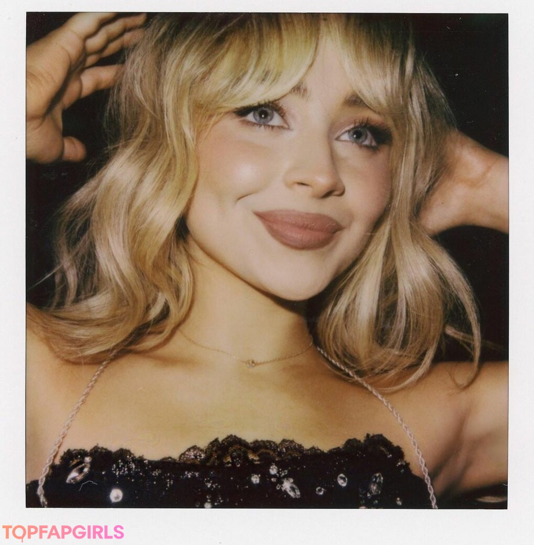 Nacktes geleaktes OnlyFans-Foto von Sabrina Carpenter #1615