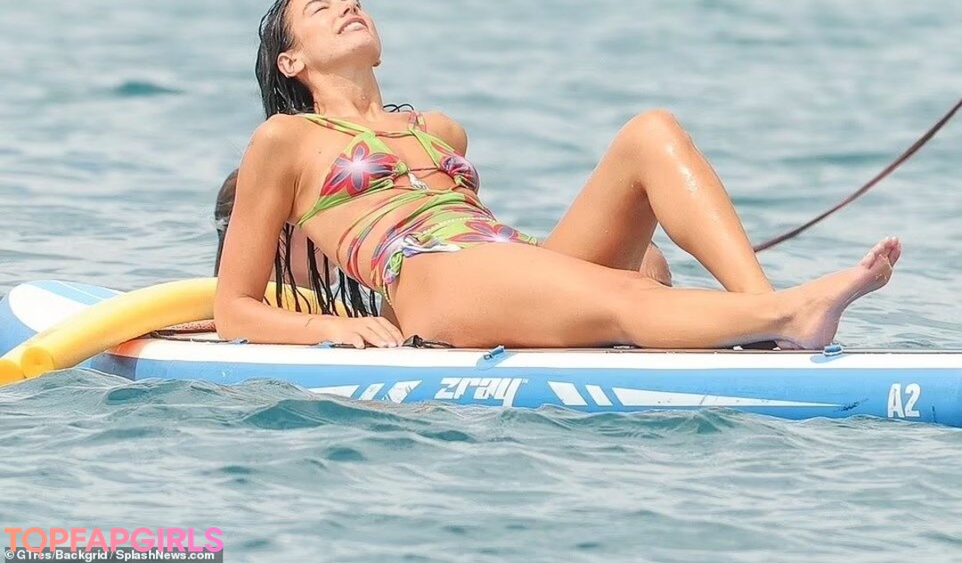 Nacktes geleaktes OnlyFans-Foto von Dua Lipa #1216