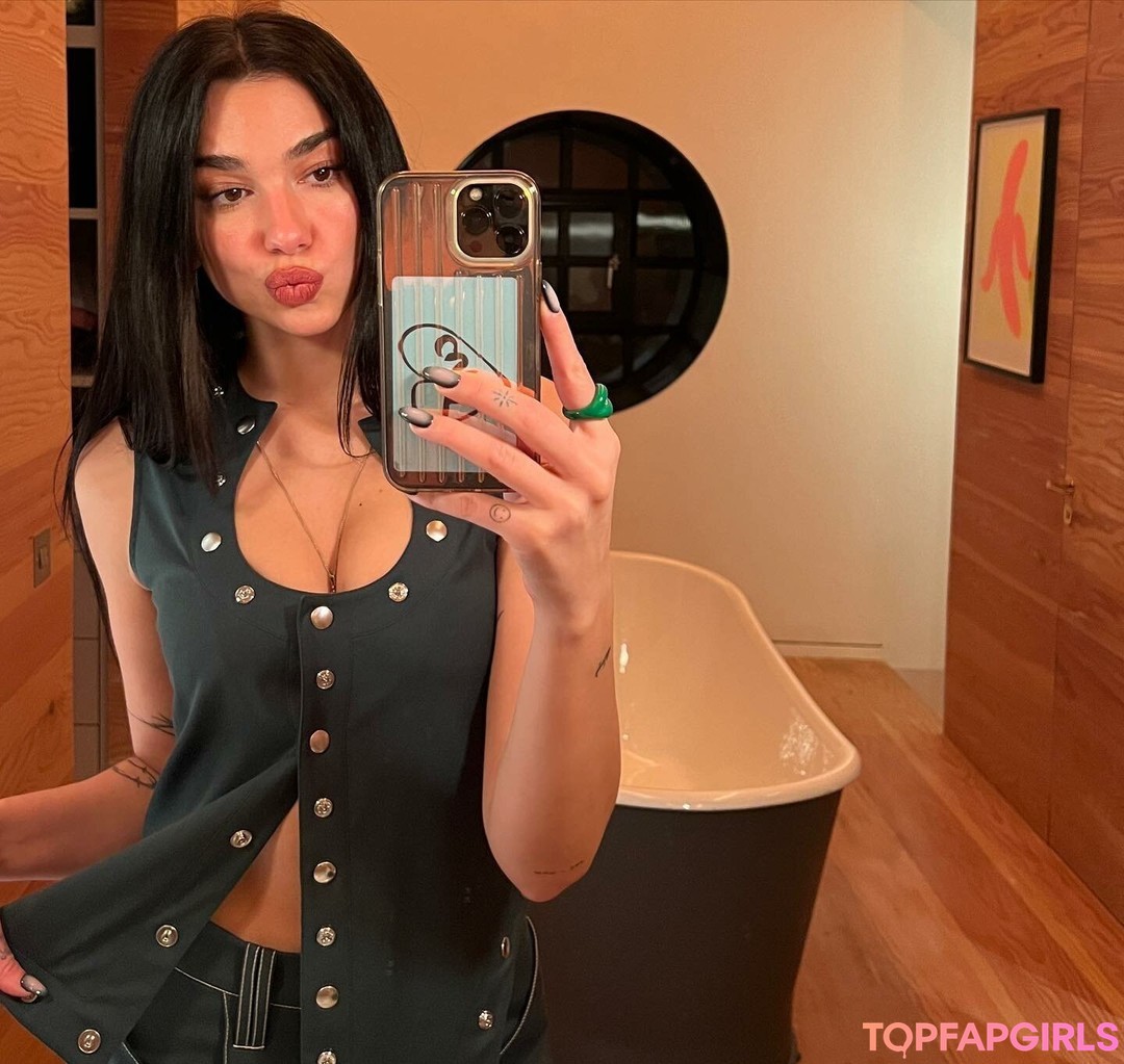 Nacktes geleaktes OnlyFans-Foto von Dua Lipa #1745