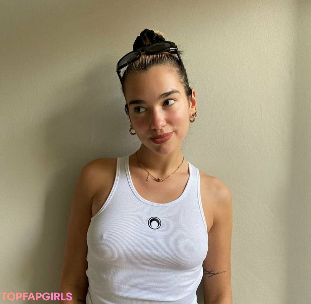 Nacktes geleaktes OnlyFans-Foto von Dua Lipa #1777