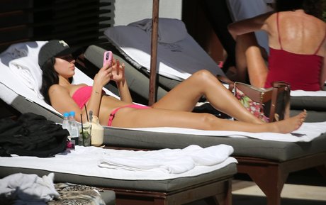Nacktes geleaktes OnlyFans-Foto von Dua Lipa