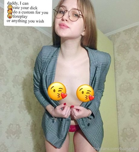 Nacktes geleaktes OnlyFans-Foto von Baby333rlia