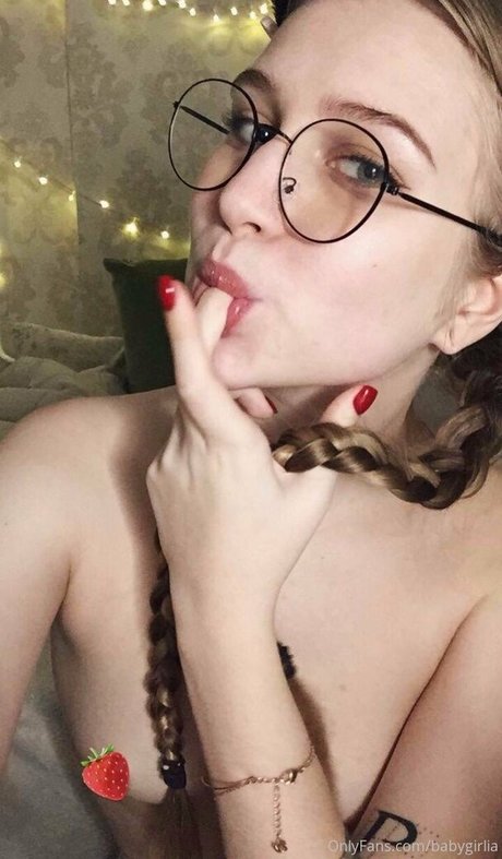 Nacktes geleaktes OnlyFans-Foto von Baby333rlia