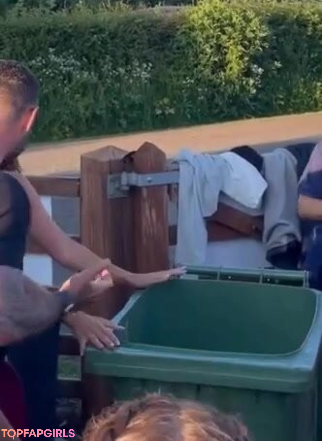 Nacktes geleaktes OnlyFans-Foto von Frankie Bridge #1033