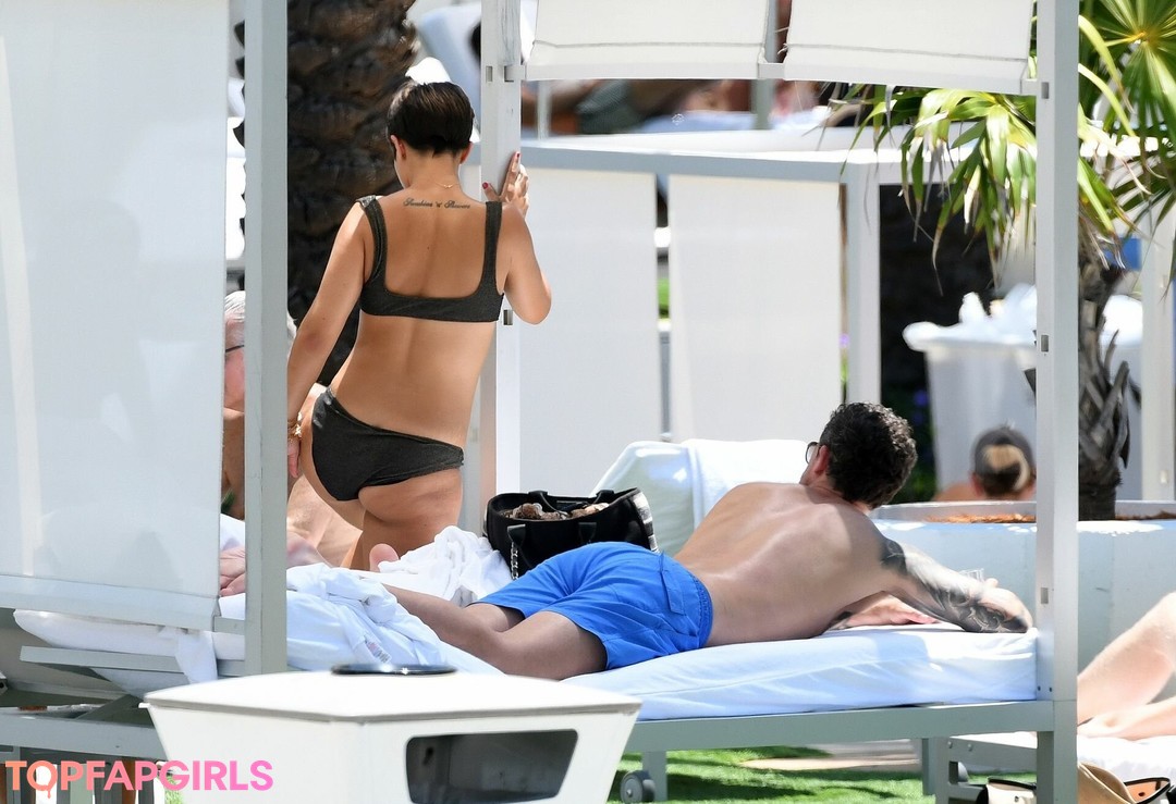 Nacktes geleaktes OnlyFans-Foto von Frankie Bridge #1346
