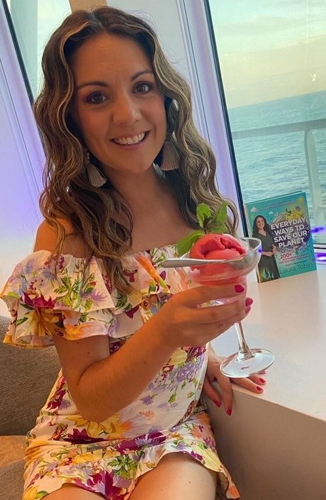 Nacktes geleaktes OnlyFans-Foto von Laura Tobin