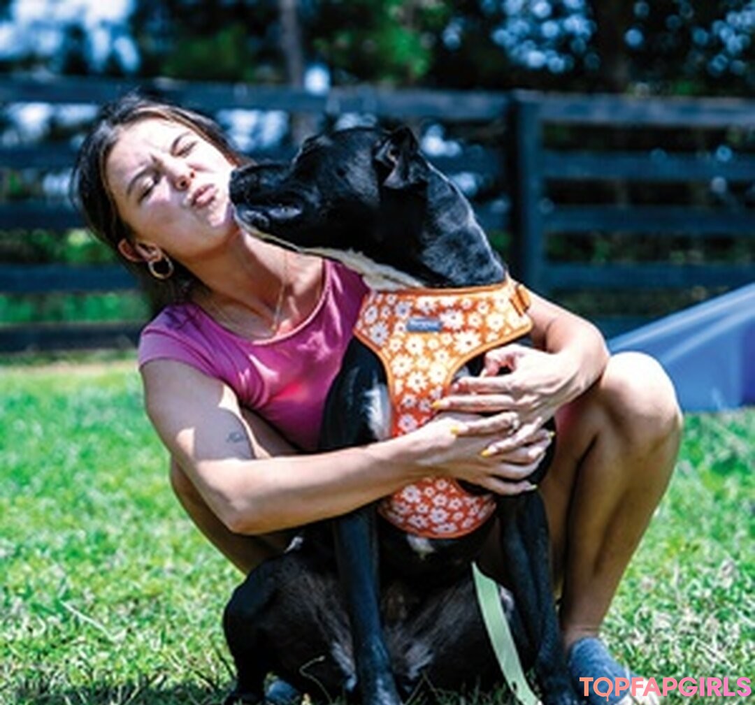 Nacktes geleaktes OnlyFans-Foto von Millie Bobby Brown #1224