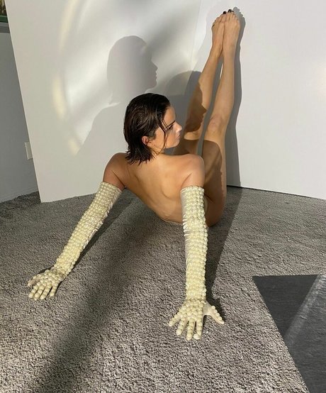 Nacktes geleaktes OnlyFans-Foto von Shelley Hennig