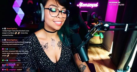 Nacktes geleaktes OnlyFans-Foto von Aileen Senpai