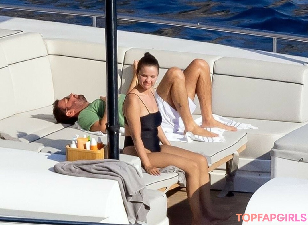 Nacktes geleaktes OnlyFans-Foto von Selena Gomez #1161